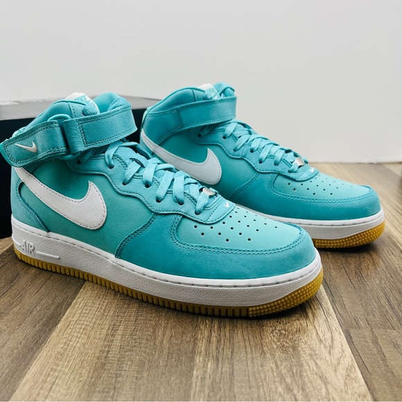 Nike Air Force 1 Mid PRM - Picture 4 of 8